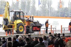 Maszyni i narzędzia - Ritchie  Bros. będzie sprzedawać nowe i używane maszyny budowlane oraz  samochody ciężarowe w Krakowie w ramach aukcji bez ceny minimalnej
