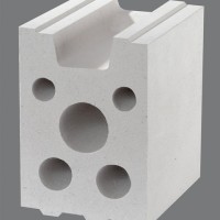 Jak wybudować ściany szczelinowe z bloczków silikatowych?